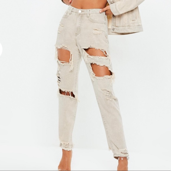 Missguided Denim - Missguided sand distressed high rise mom jeans